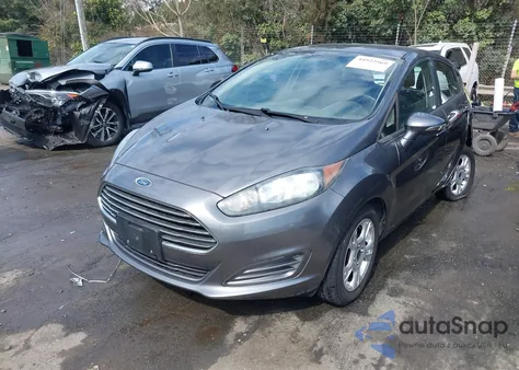 2015 Ford Fiesta Se z USA, uszkodzony, nr VIN 3FADP4EJ8FM152867
